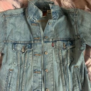 Levis jean jacket